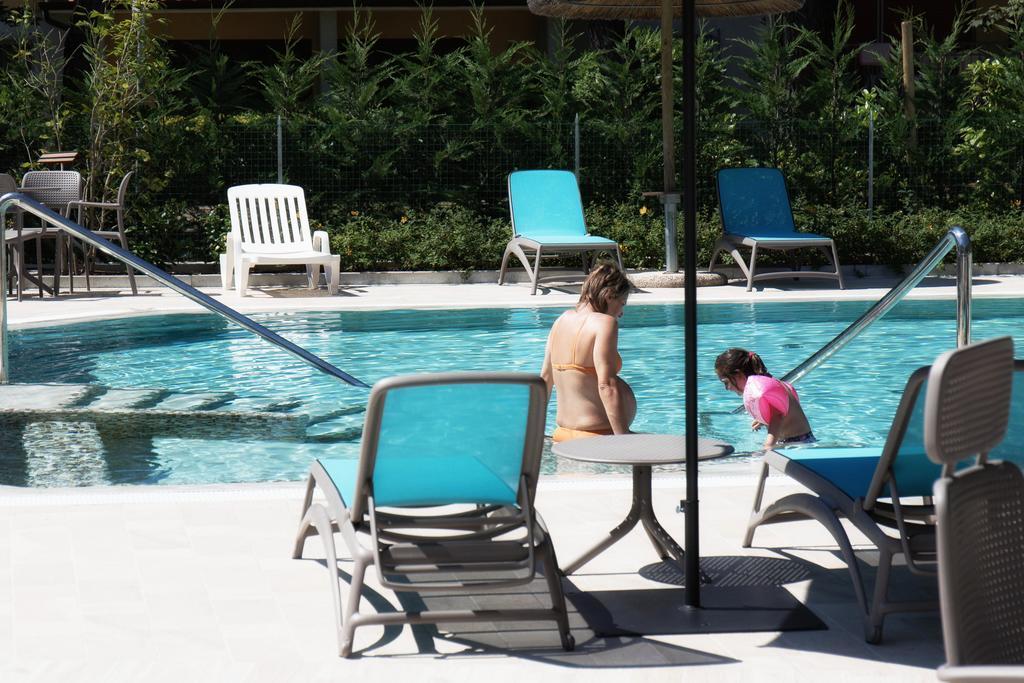 Hotel Arizona リニャーノ・サッビアドーロ エクステリア 写真
