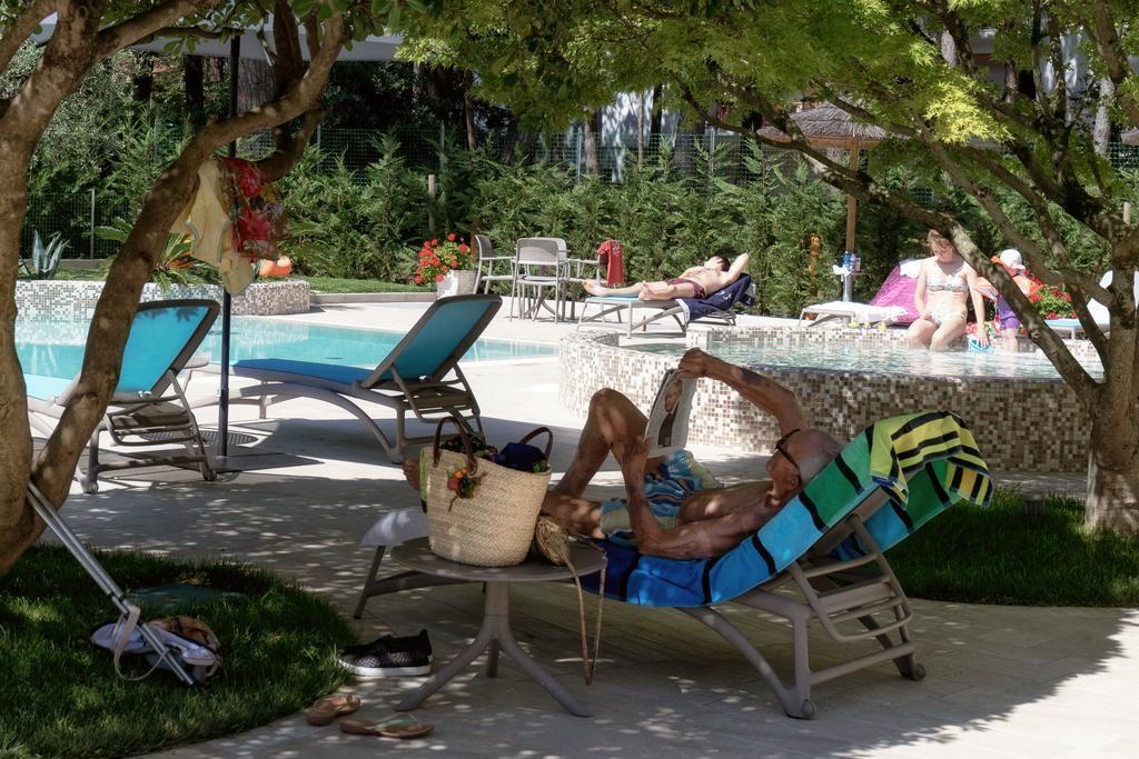 Hotel Arizona リニャーノ・サッビアドーロ エクステリア 写真